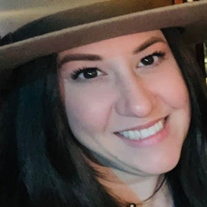 Meet your Posher, Rebecca